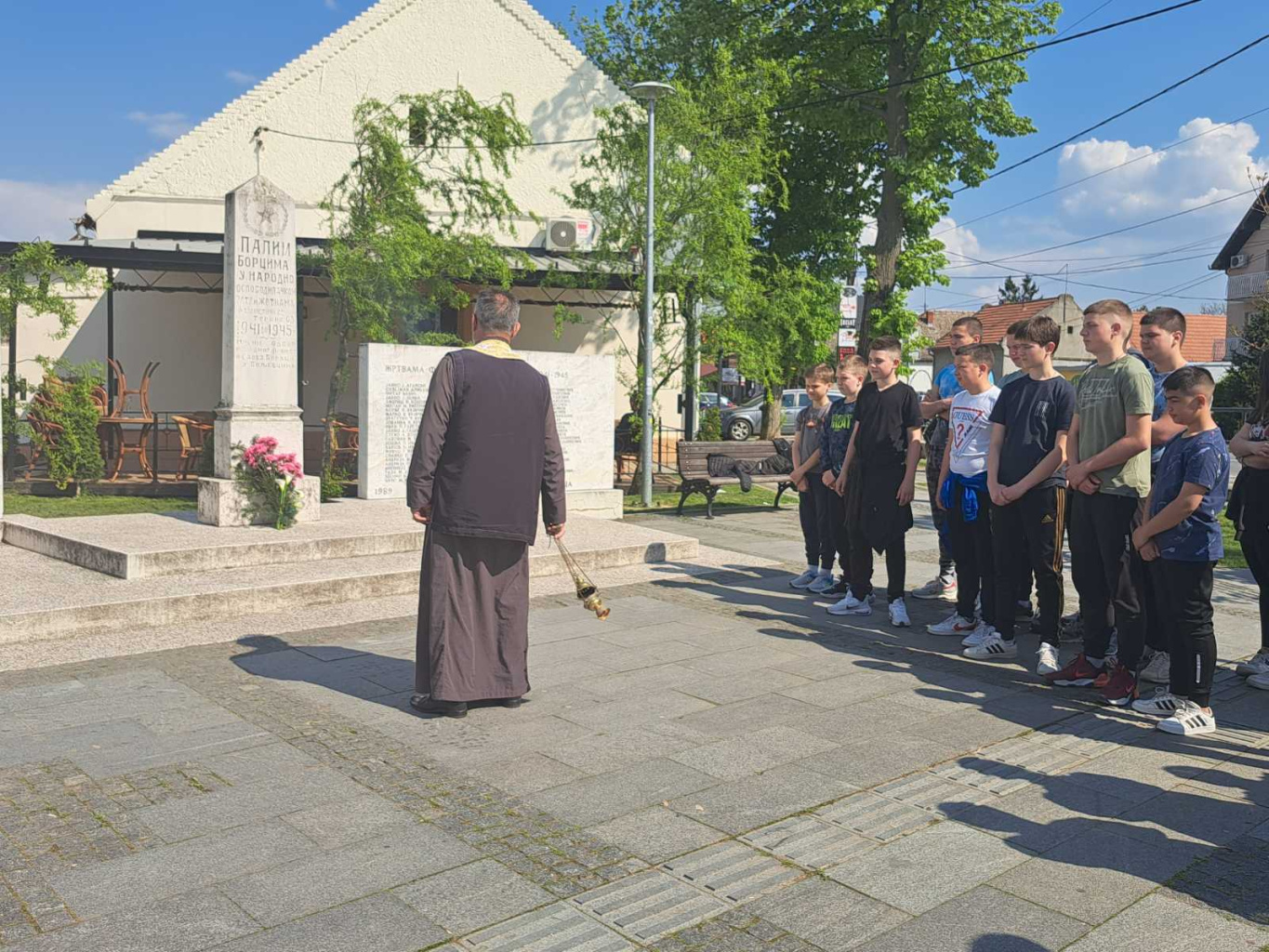 IMG 88f3daf9ad7dd36664add2c78bf2ea2c V