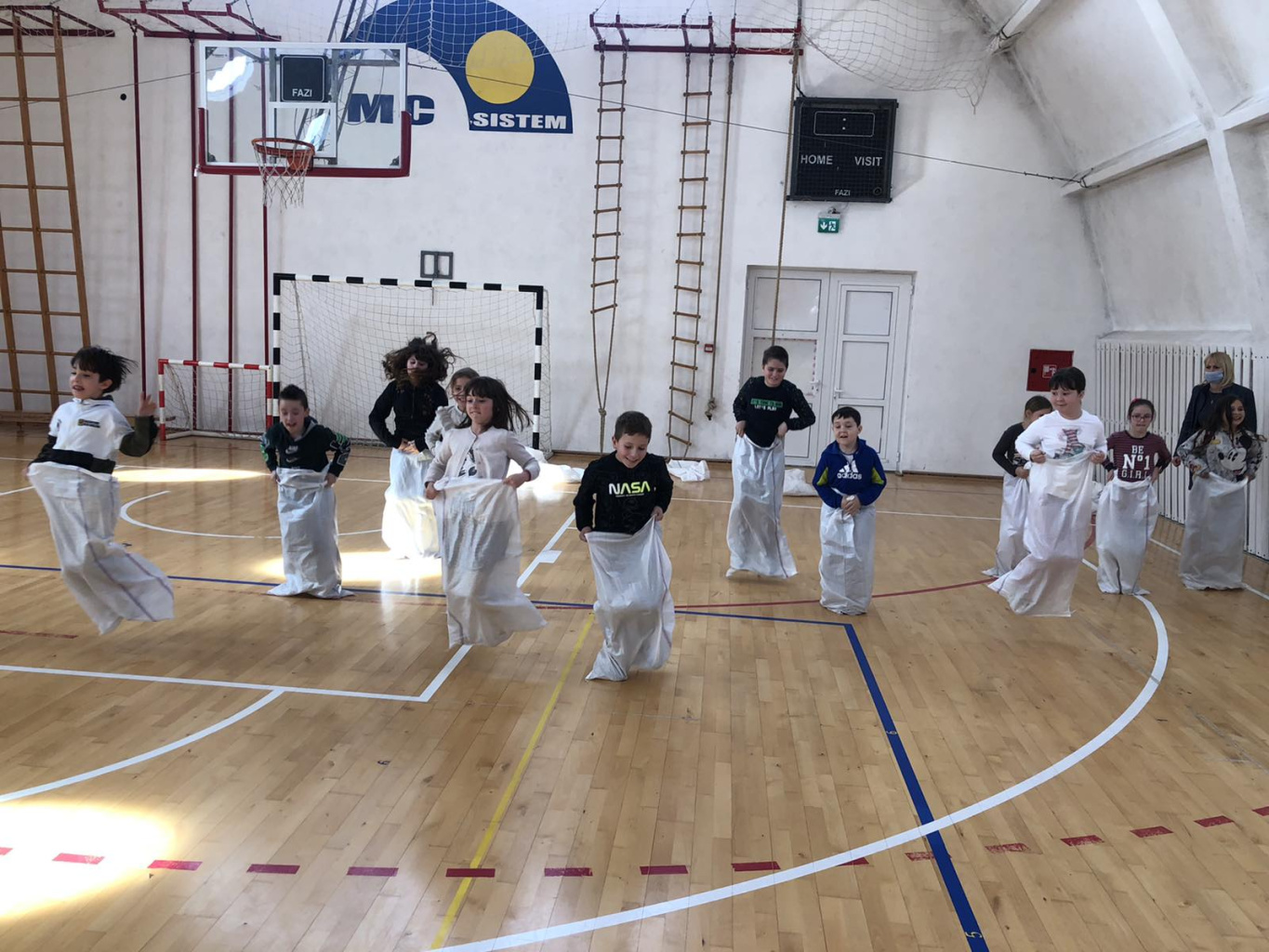 IMG-0e398cf7cca6139c32cb06f5097c2a6a-V.jpg IMG-0e398cf7cca6139c32cb06f5097c2a6a-V.jpg