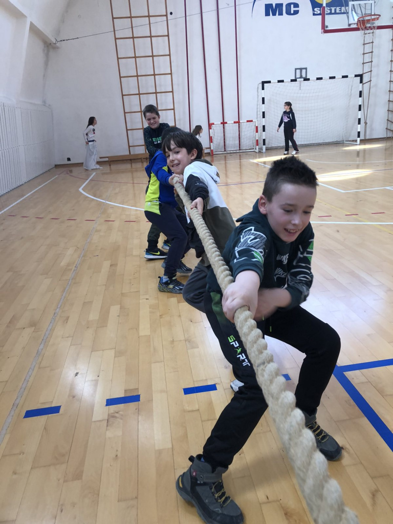 IMG-1910b942669434c6a0a382e2064a286f-V.jpg IMG-1910b942669434c6a0a382e2064a286f-V.jpg