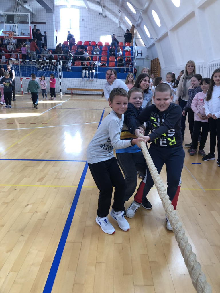 IMG-adb47a6f7f3b4188677d837237819360-V.jpg IMG-adb47a6f7f3b4188677d837237819360-V.jpg